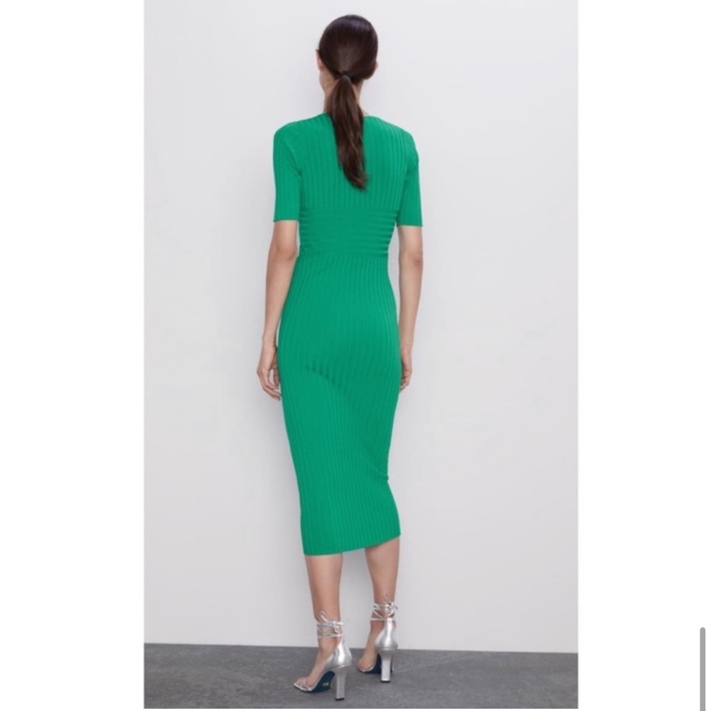 Zara Green Ribbed Knit Midi Dress. Size S perfect - Picture 4 of 14